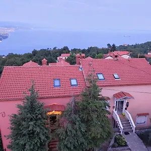 Uphill Apartment